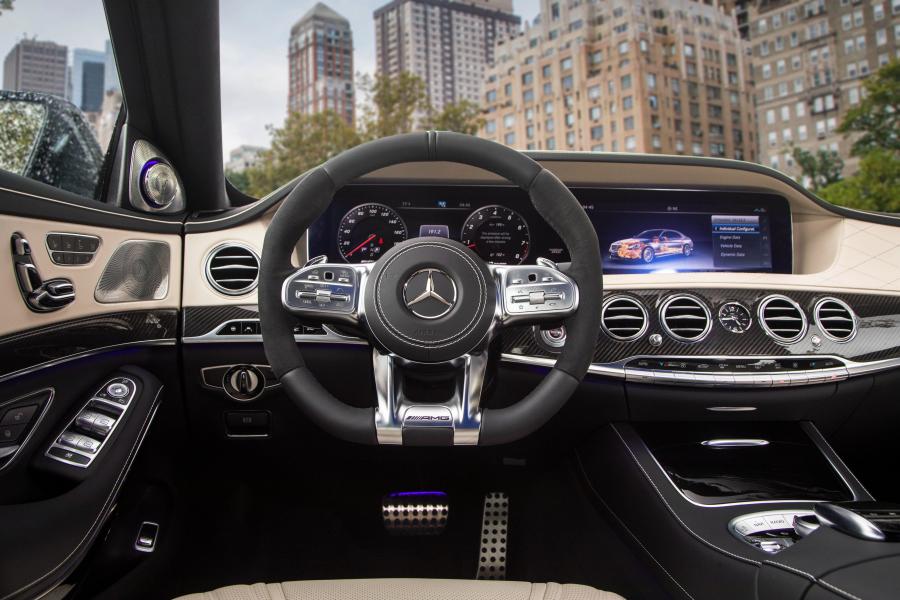 Торпедо Mercedes-AMG S63 4Matic+ Lang (V222) 2017 года  (NA) (фото 17 из 31)
